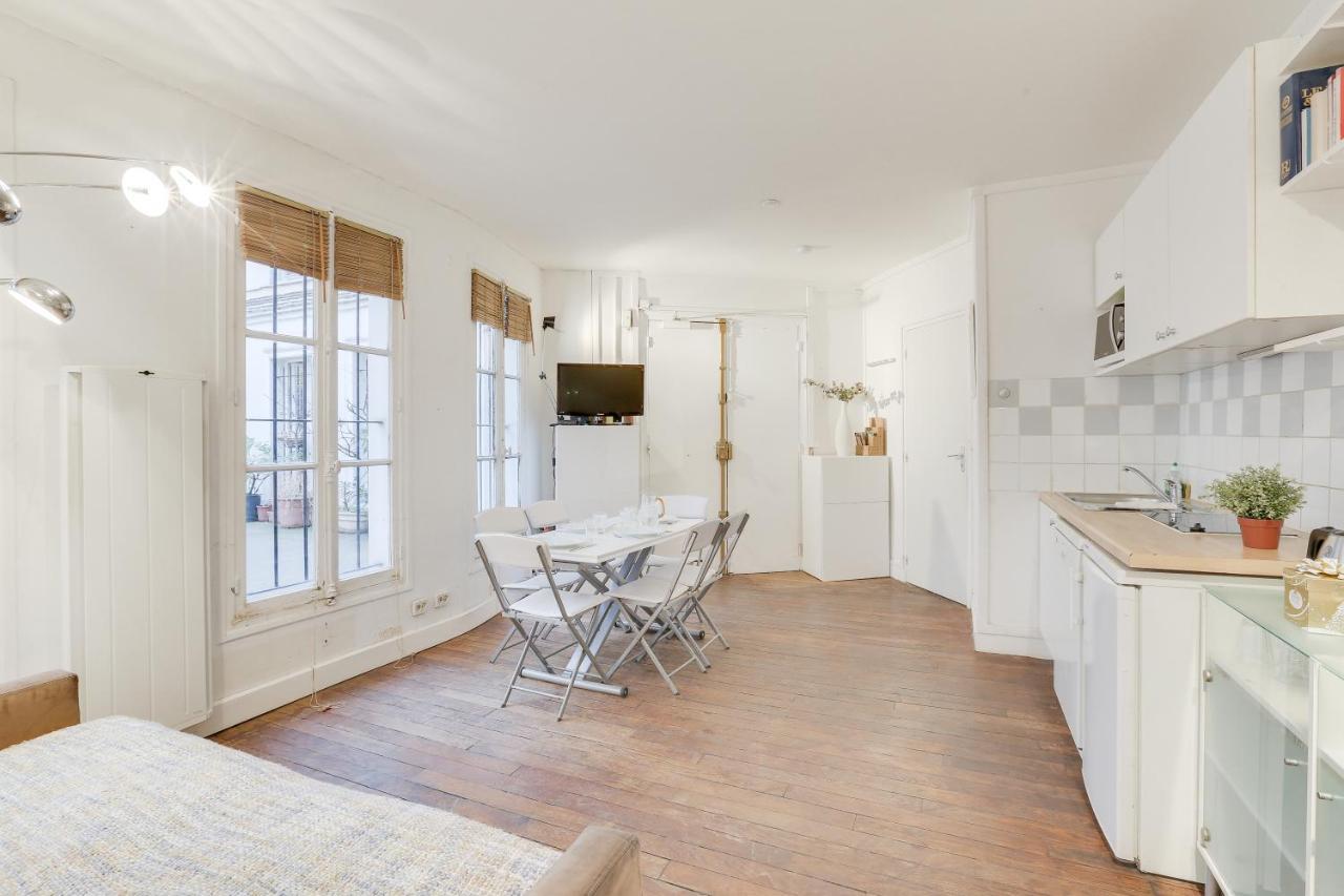 Comfortable Flat In The Middle Of Paris Eksteriør billede
